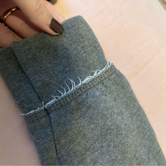 Vintage UPenn Hooded Sweatshirt - Picture 4 of 7